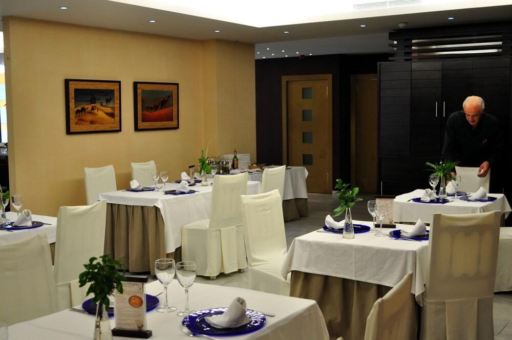 Hotel Oasis Córdoba Dış mekan fotoğraf